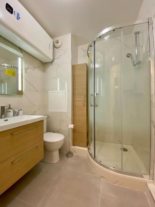 Suite Maximilien Near Disneyland Bussy-Saint-Georges Ngoại thất bức ảnh