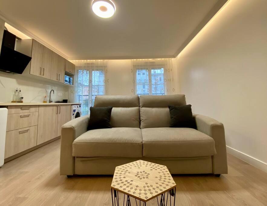 Suite Maximilien Near Disneyland Bussy-Saint-Georges Ngoại thất bức ảnh