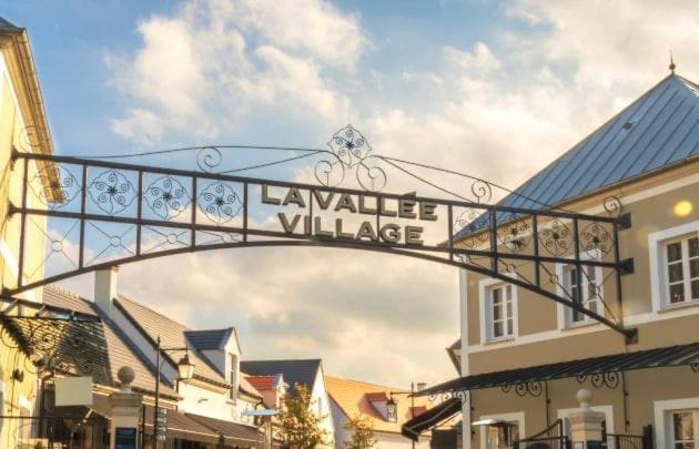 Suite Maximilien Near Disneyland Bussy-Saint-Georges Ngoại thất bức ảnh